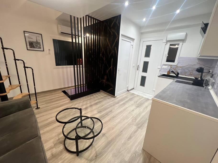 Maison Appartement Triplex Avec Jacuzzi Et Sauna Saint-Etienne  Exterior foto